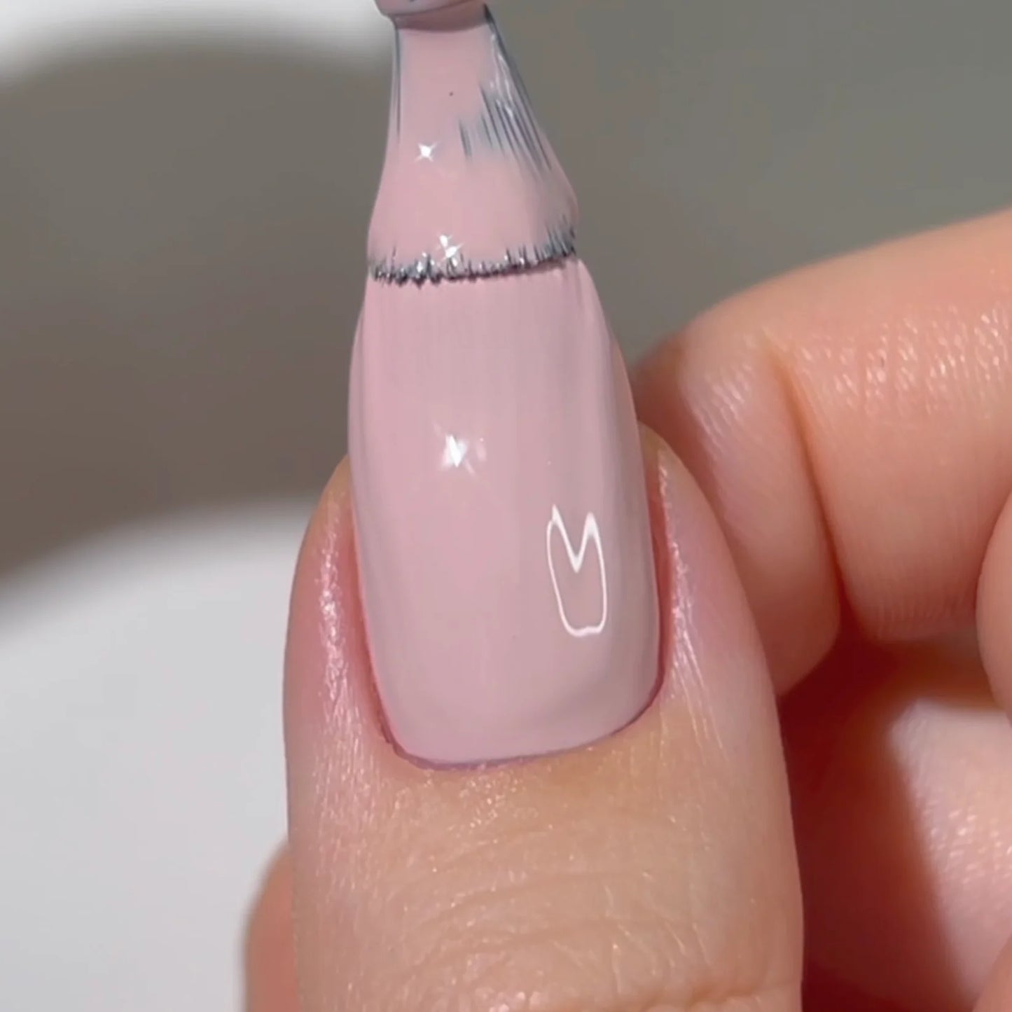 #063 - DND Diva Gel UV/LED Soak Off - Shortbread