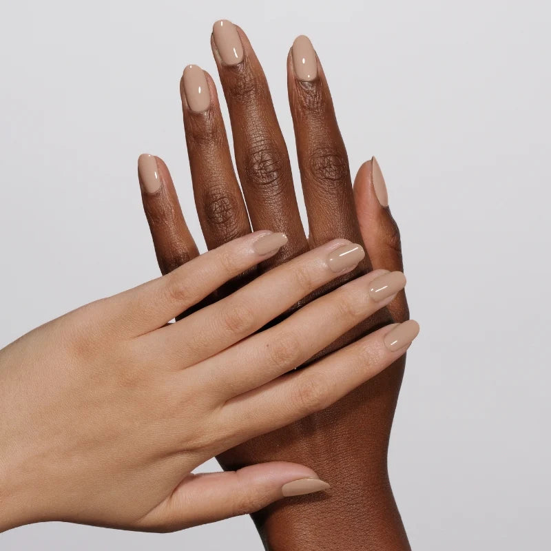 #150 - Esmalte en gel DND Diva UV/LED Soak Off - Nublado