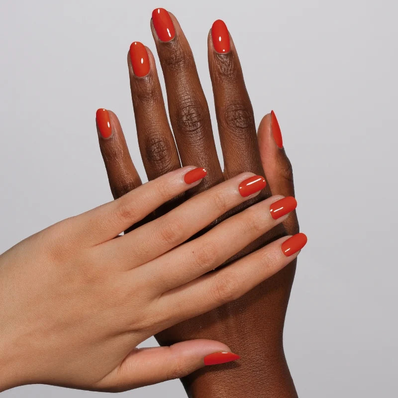 #161 - DND Diva Gel UV/LED Soak Off - Lovebug