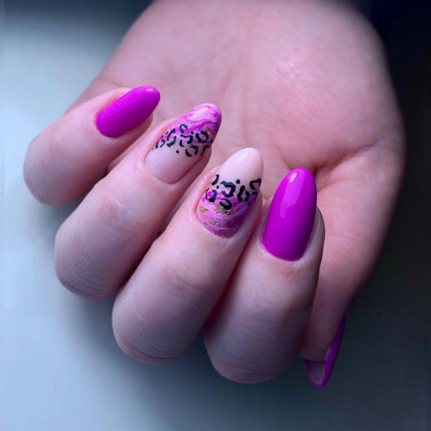 #660 - Esmalte en gel DND UV/LED Soak Off - Brillo índigo