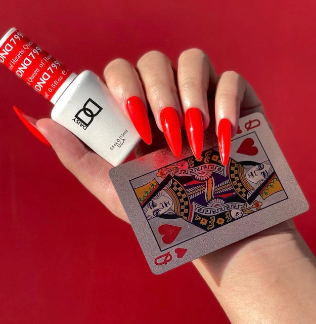 #799 - DND Daisy Gel UV/LED Soak Off - Queen of Hearts