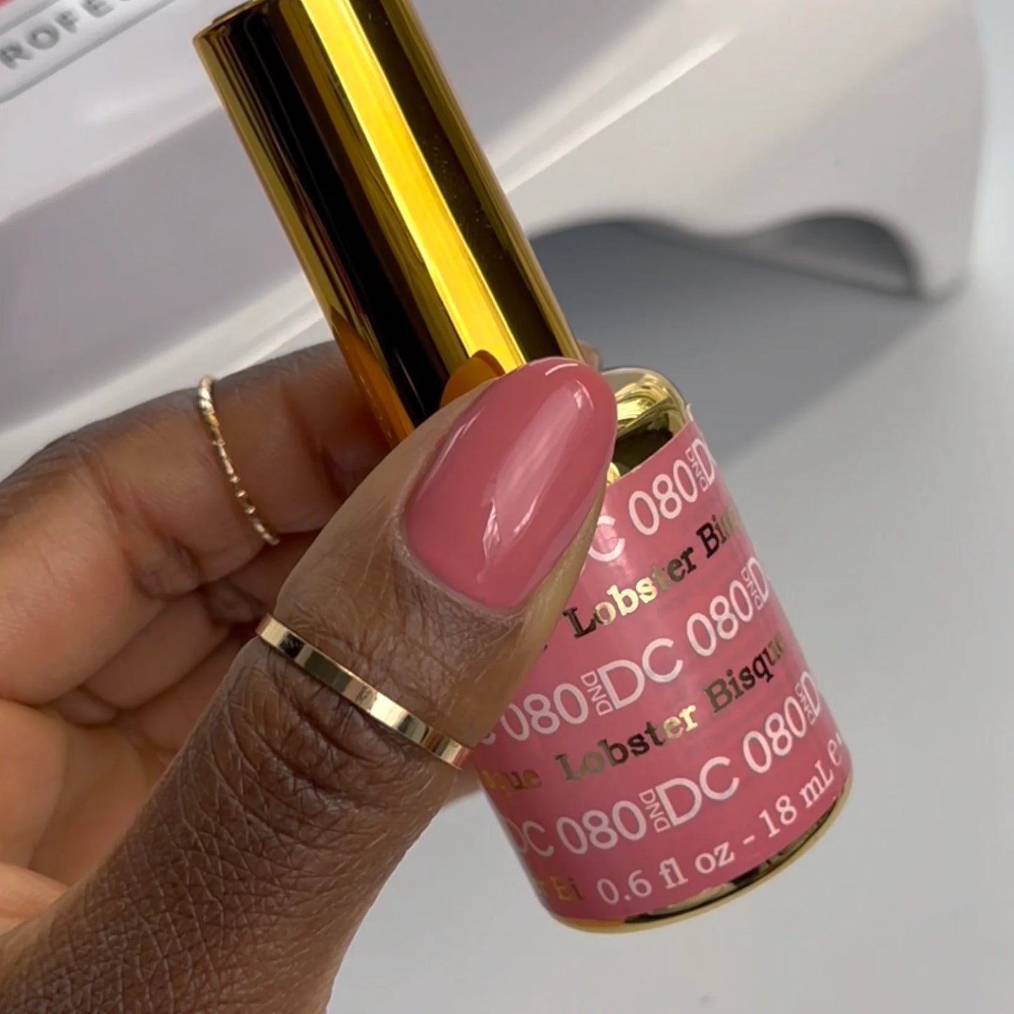#080 - DND DC Gel UV/LED Soak Off - Bisque de langosta