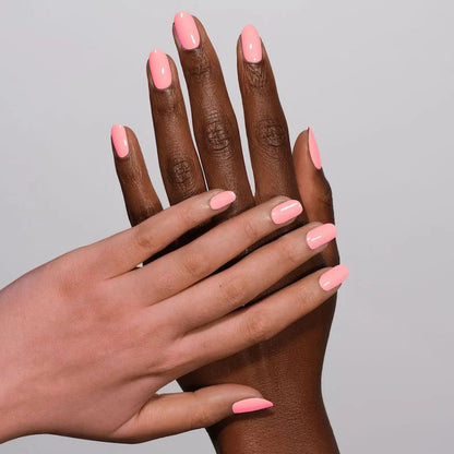 #135 - Esmalte en gel DND Diva UV/LED Soak Off - Peonía dulce