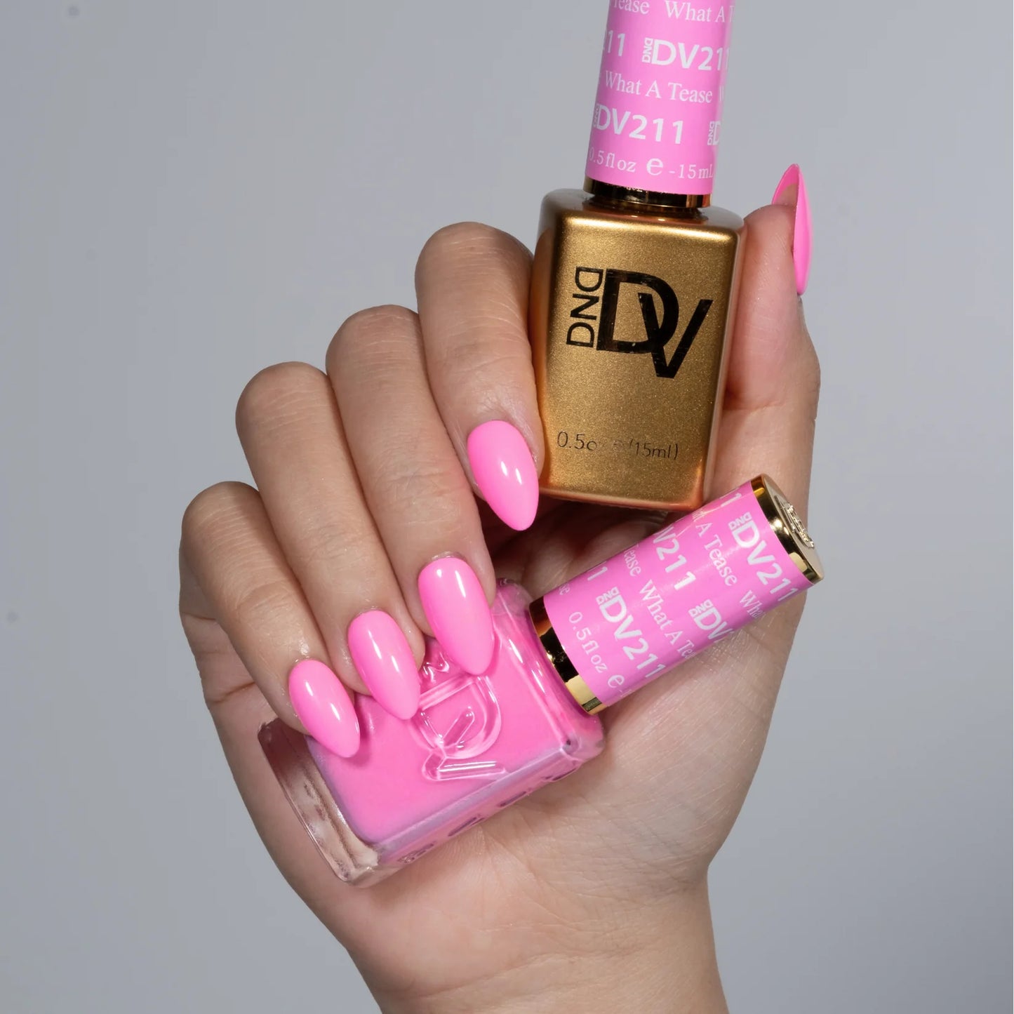 #211 - DND Diva Gel UV/LED Soak Off - What a Tease