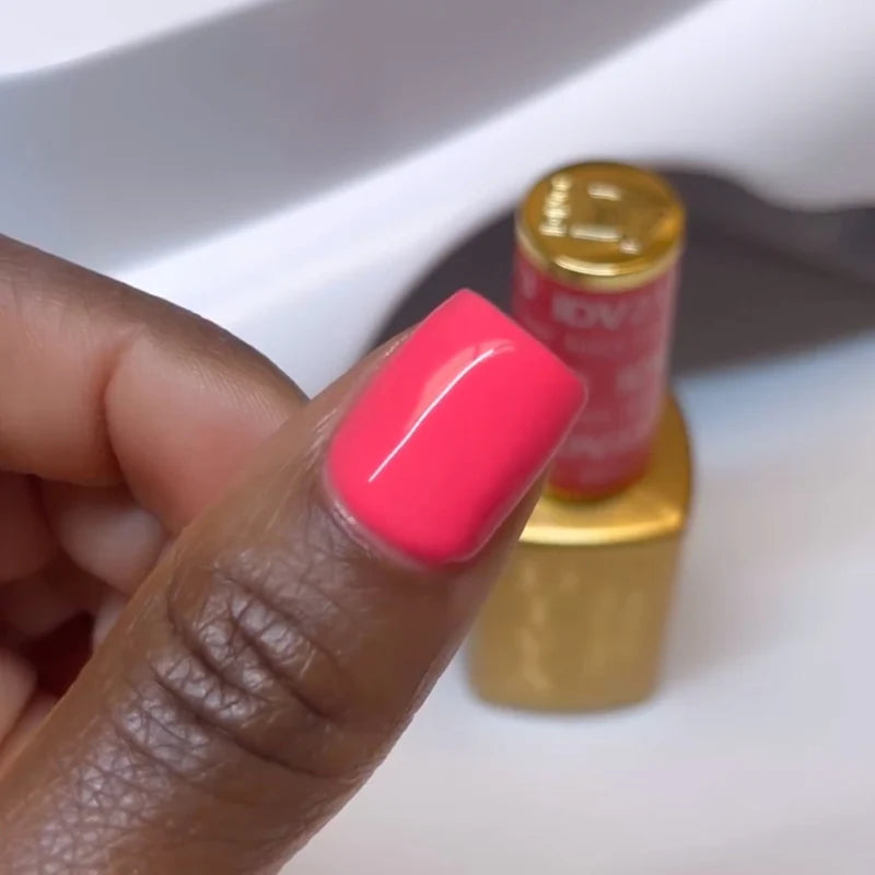 #213 - DND Diva Gel UV/LED Soak Off - Juicy Fruit