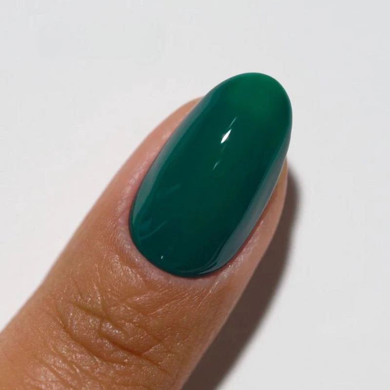 #244 - Esmalte en gel DND Diva UV/LED Soak Off - Prado esmeralda