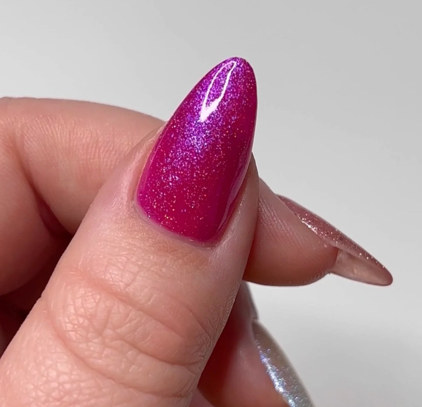 #245 - DND DC Gel UV/LED Soak Off - Brizo