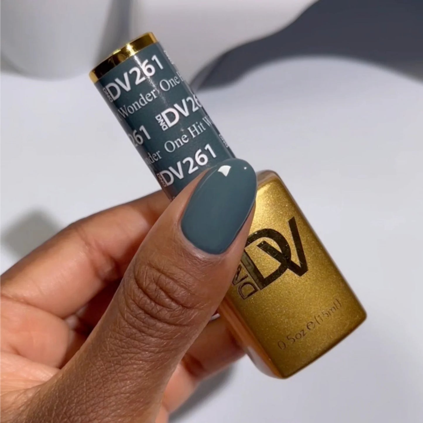 #261 - Esmalte en gel DND Diva UV/LED Soak Off - One Hit Wonder