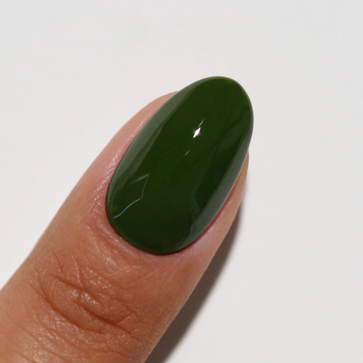 #288 - Esmalte en gel DND Diva UV/LED Soak Off - Going Camo