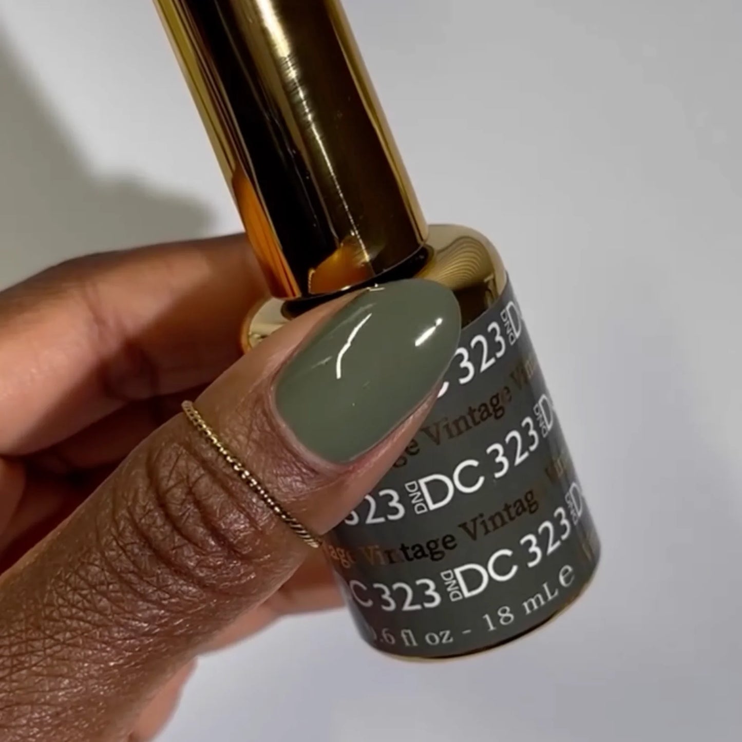 #323 - DND DC Gel UV/LED Soak Off - Vintage