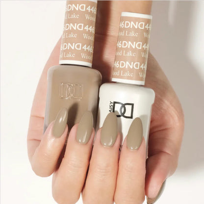 #446 - Esmalte en gel DND UV/LED Soak Off - Woodlake