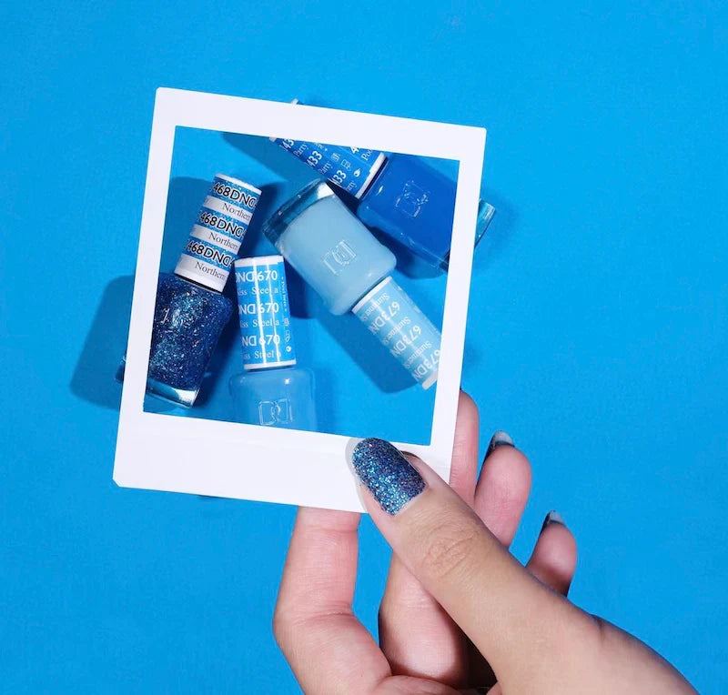 #468 - Esmalte en gel DND UV/LED Soak Off - Northern Sky