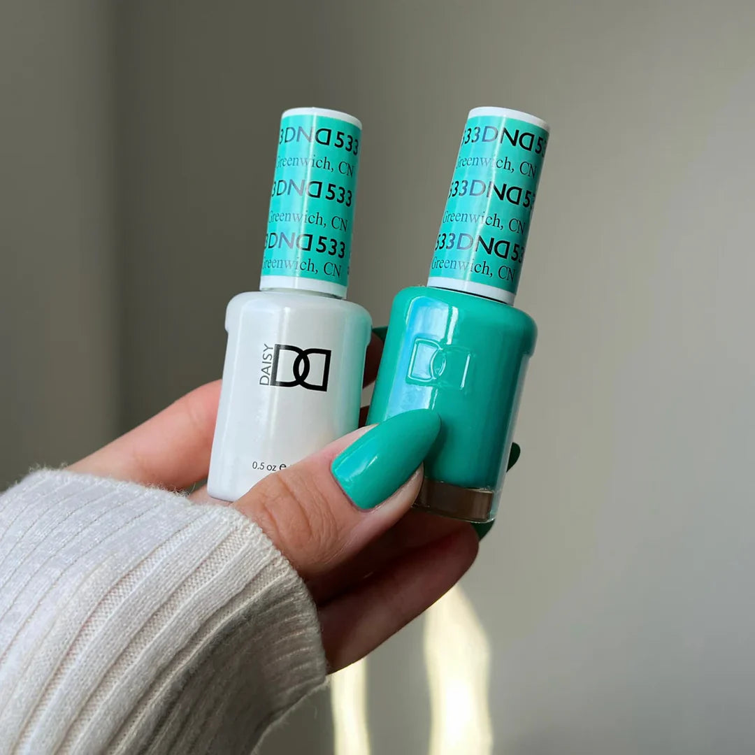 #533 - Esmalte en gel DND UV/LED Soak Off - Greenwich