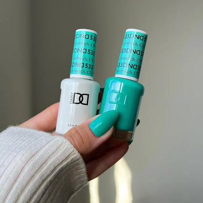 #533 - Esmalte en gel DND UV/LED Soak Off - Greenwich