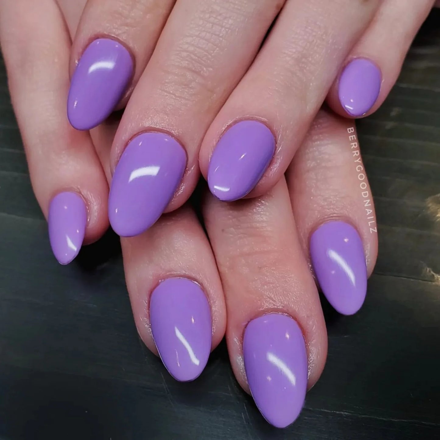 #573 - Esmalte en gel DND UV/LED Soak Off - Azul lavanda