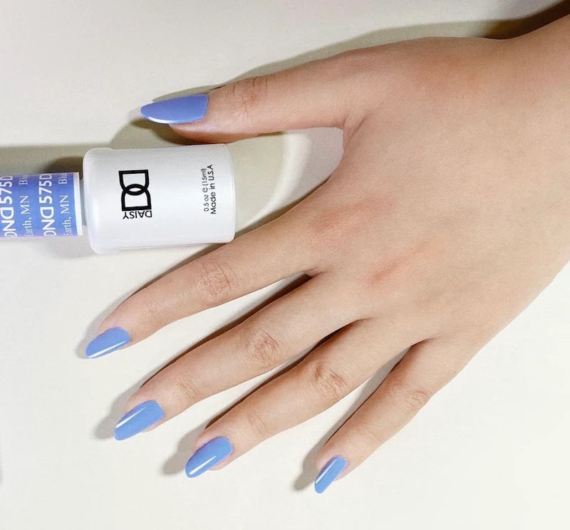 #575 - Esmalte en gel DND UV/LED Soak Off - Azul Tierra