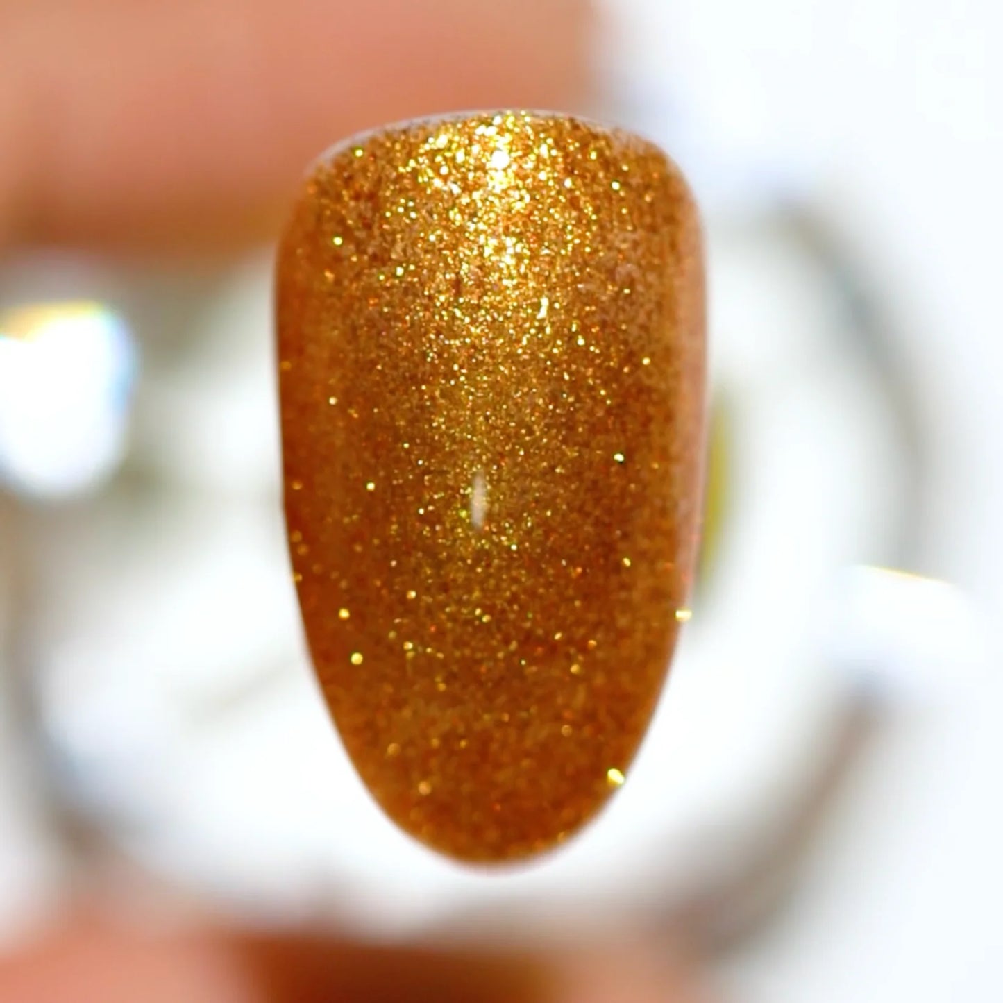 #584 - Esmalte en gel DND UV/LED Soak Off - 24 quilates
