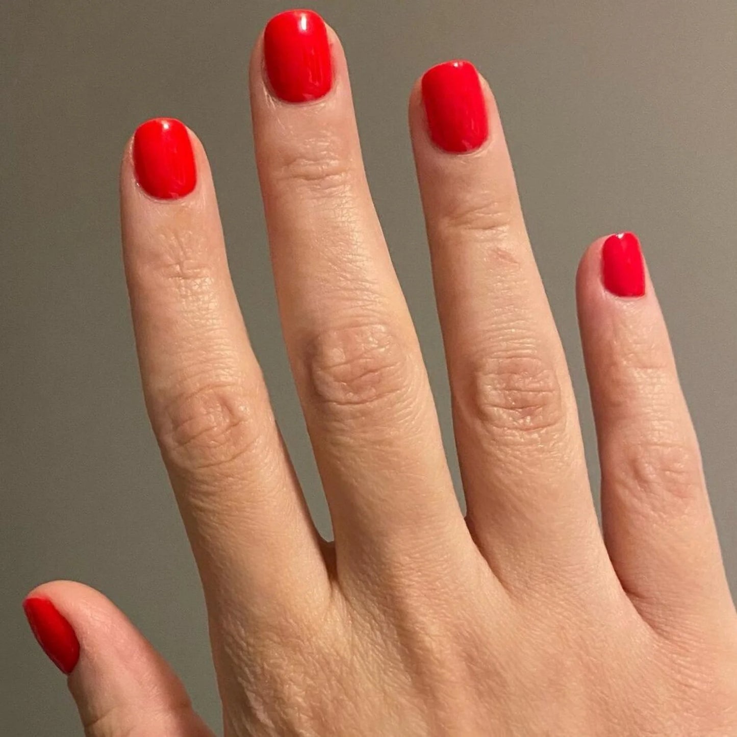 #638 - Esmalte en gel DND UV/LED Soak Off - Rojo Marte