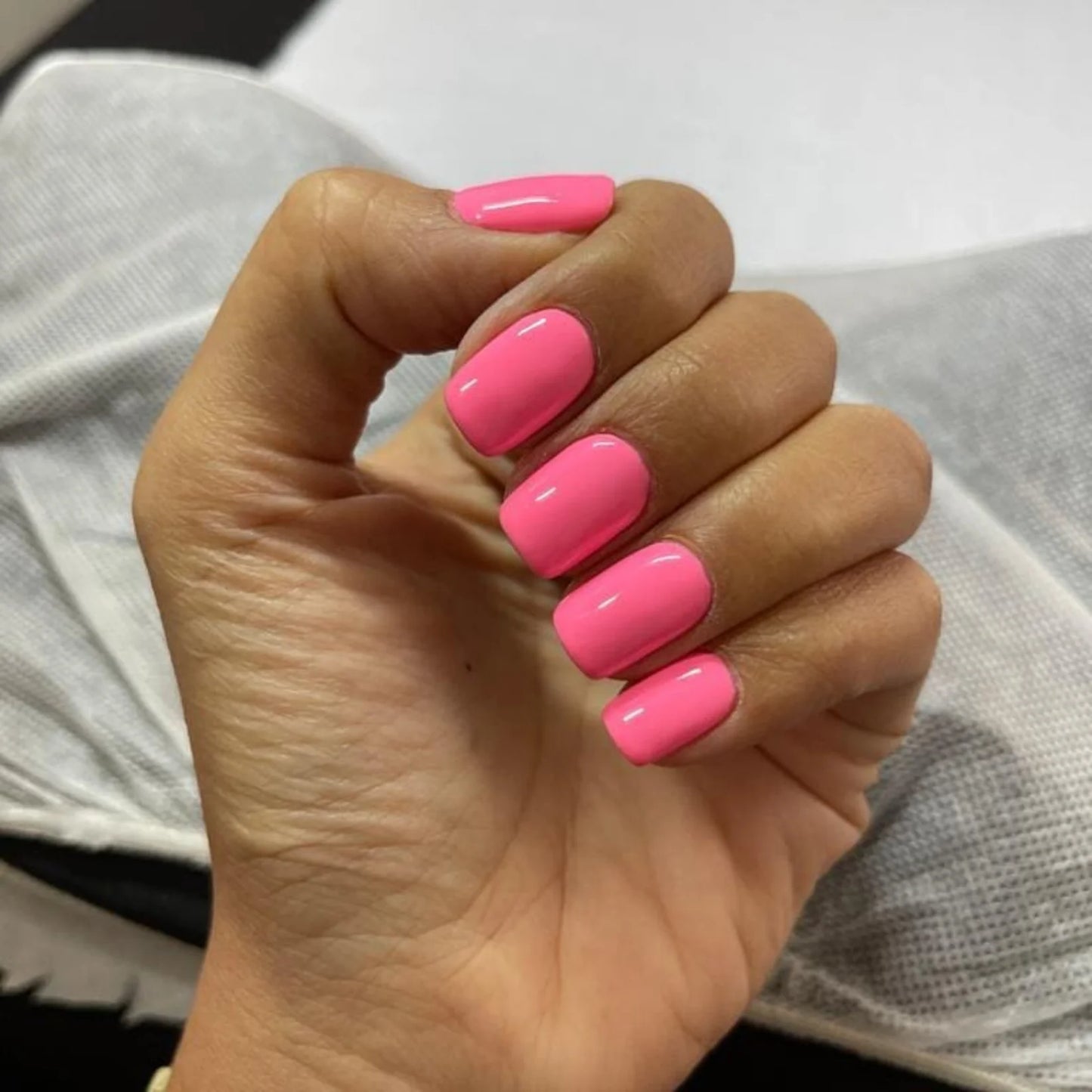 #645 - Esmalte en gel DND UV/LED Soak Off - Sandía rosa