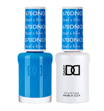 #670 - Esmalte en gel DND UV/LED Soak Off - Steel A Kiss