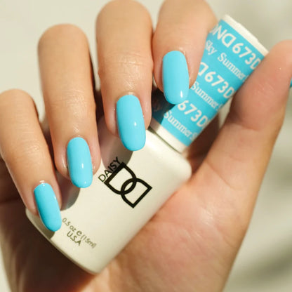 #673 - Esmalte en gel DND UV/LED Soak Off - Cielo de verano