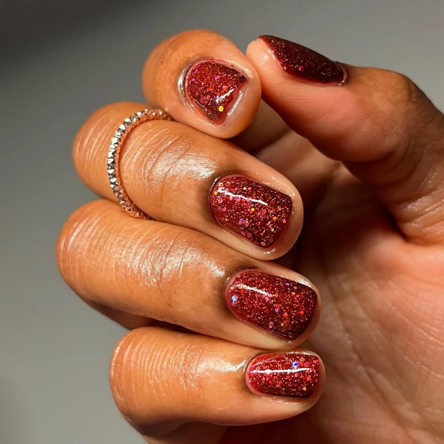 #675 - Esmalte en gel DND UV/LED Soak Off - Sombra de ojos roja