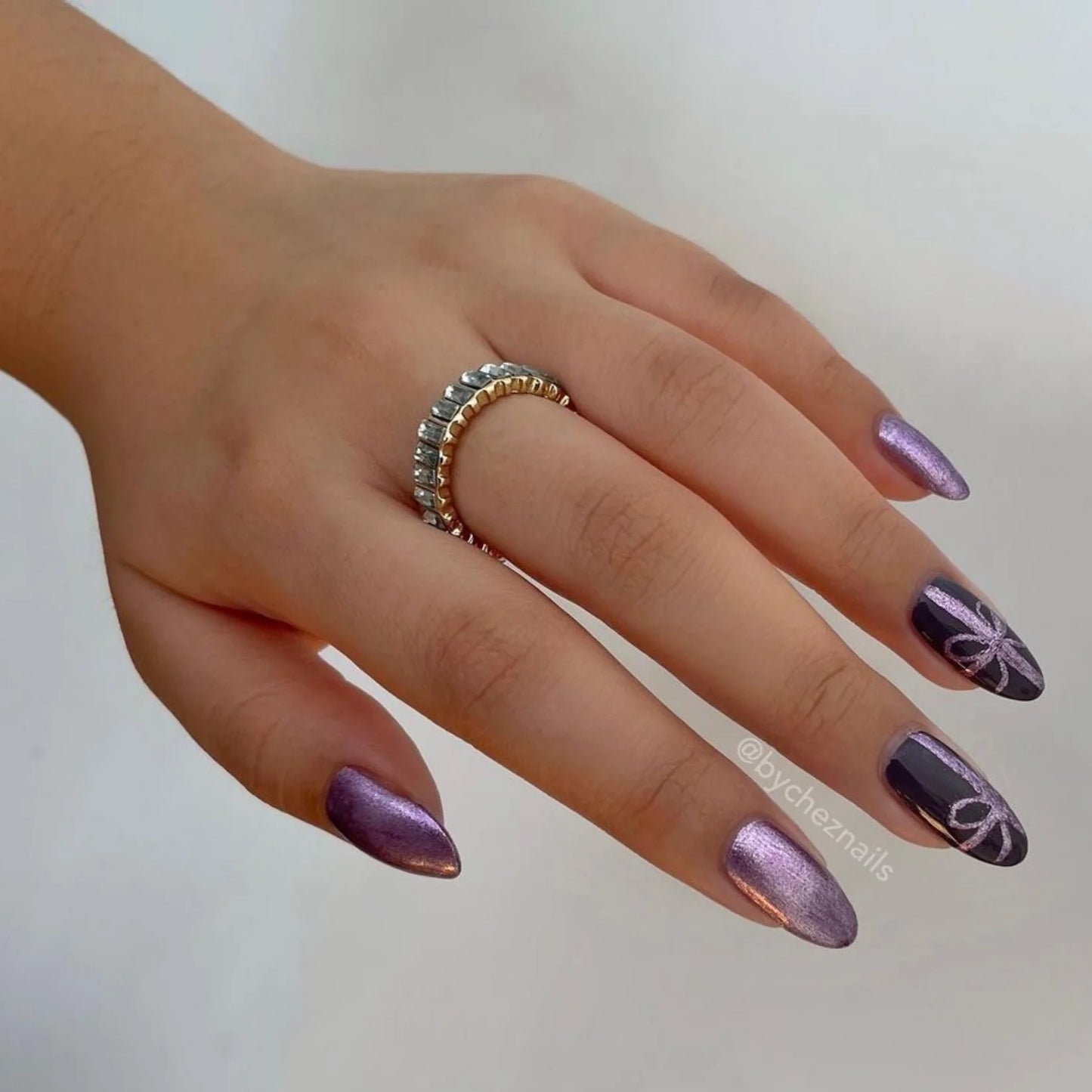 #706 - Esmalte en gel DND UV/LED Soak Off - Orchid Lust