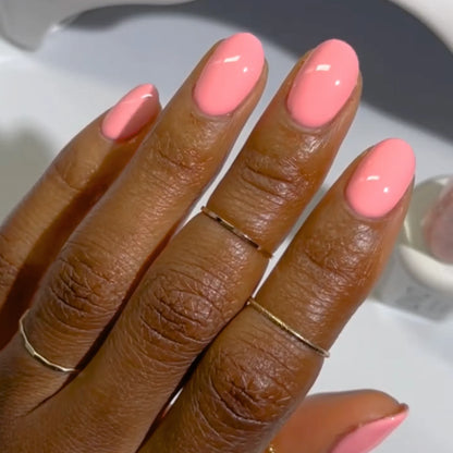 #724 - Esmalte en gel DND UV/LED Soak Off - Jiggles