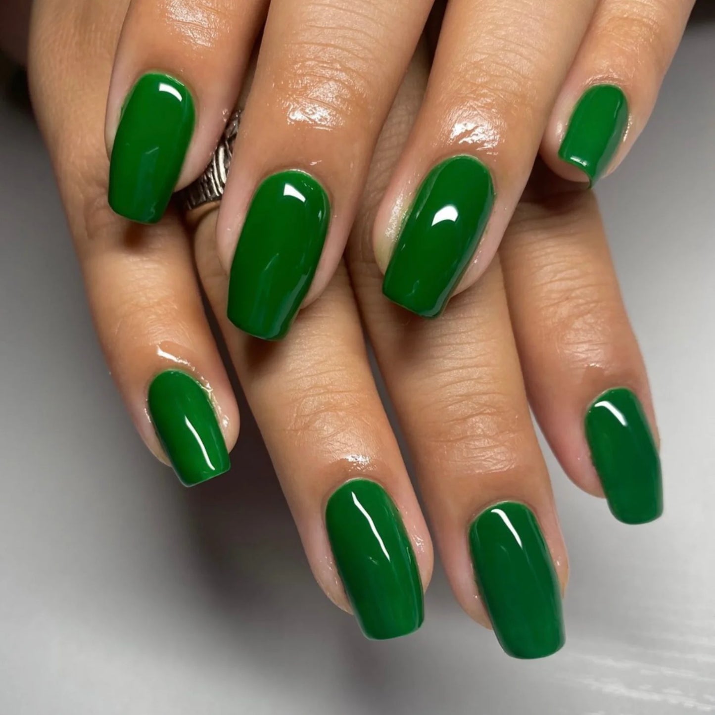 #748 - Esmalte en gel DND UV/LED Soak Off - Trébol de 4 hojas