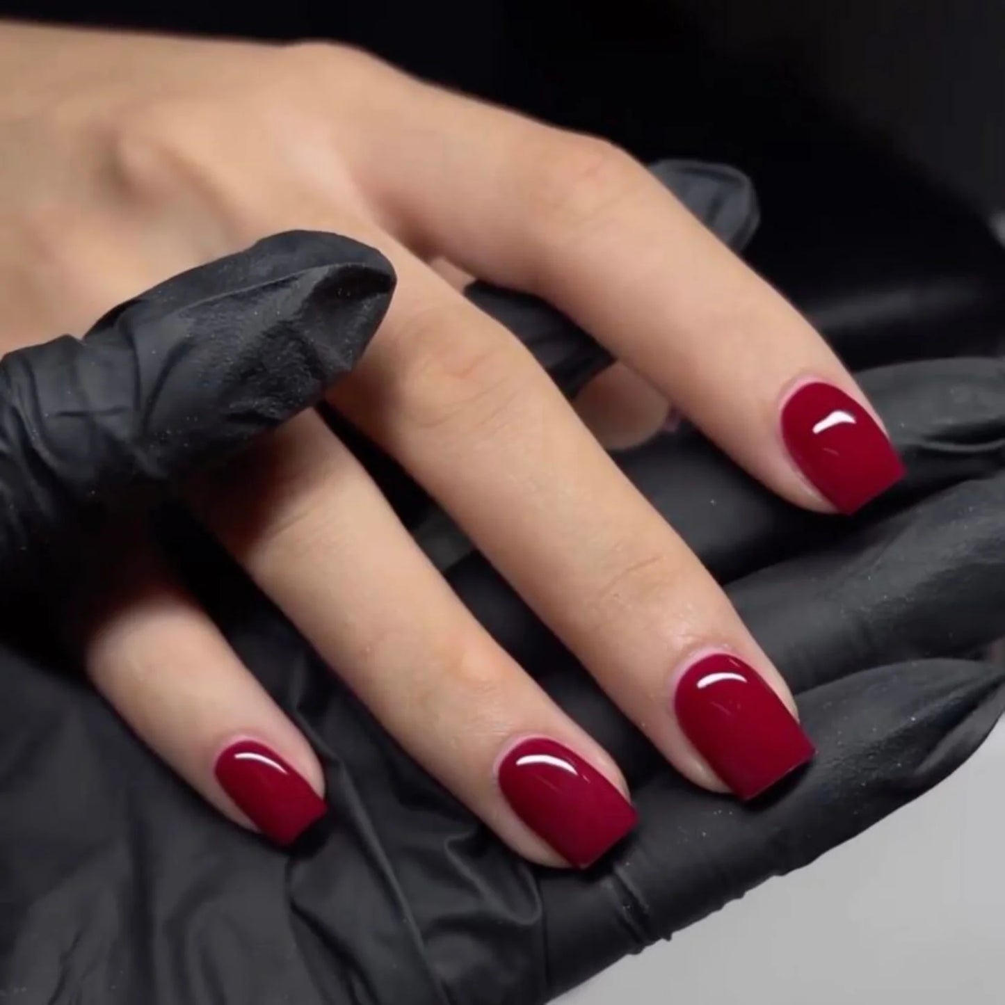 #753 - Esmalte en gel DND UV/LED Soak Off - Scarlett Dreams