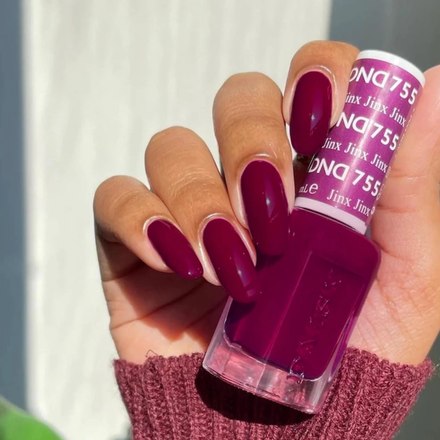 #755 - Esmalte de gel UV/LED DND - Jinx