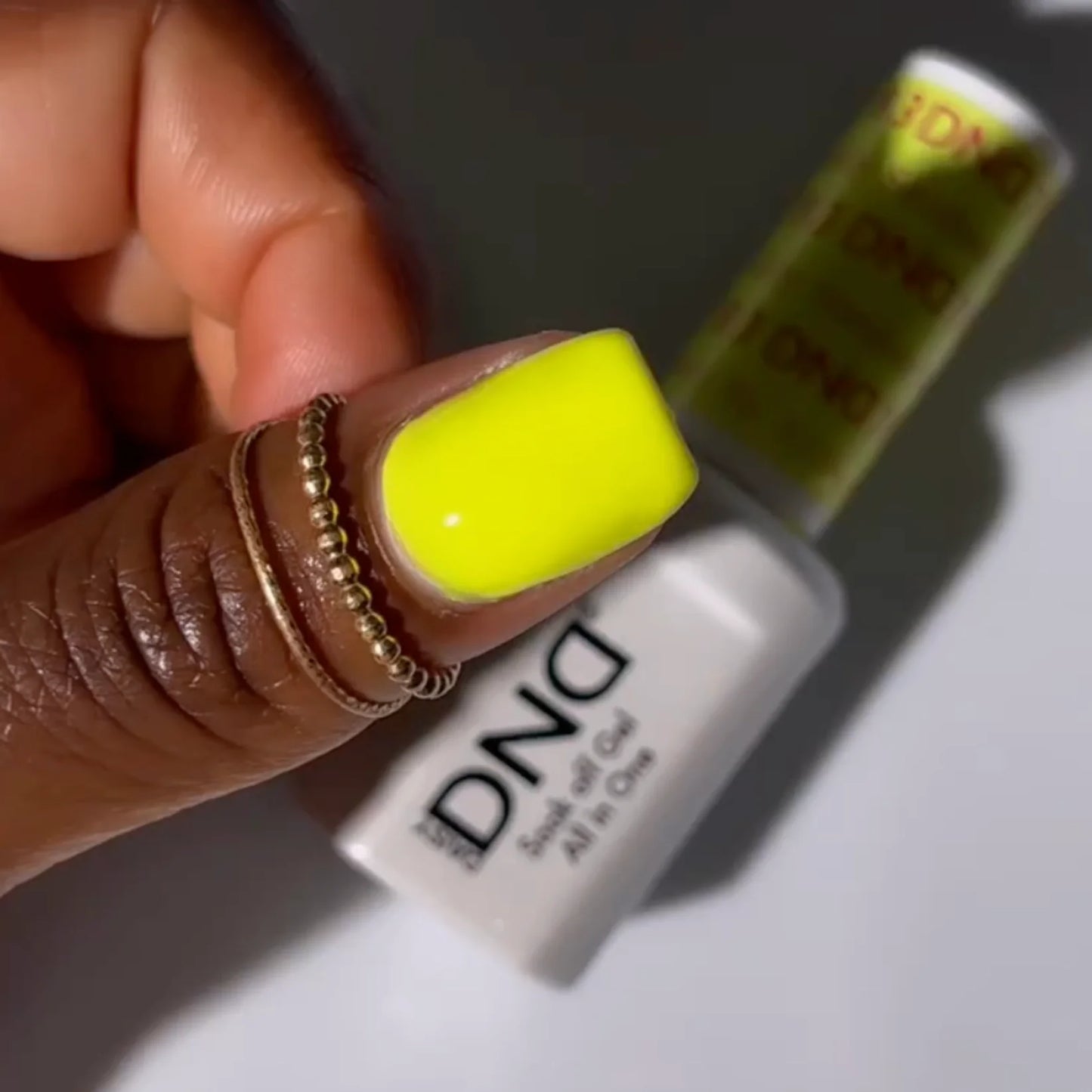 #783 - Esmalte en gel DND UV/LED Soak Off - Melty Sunshine