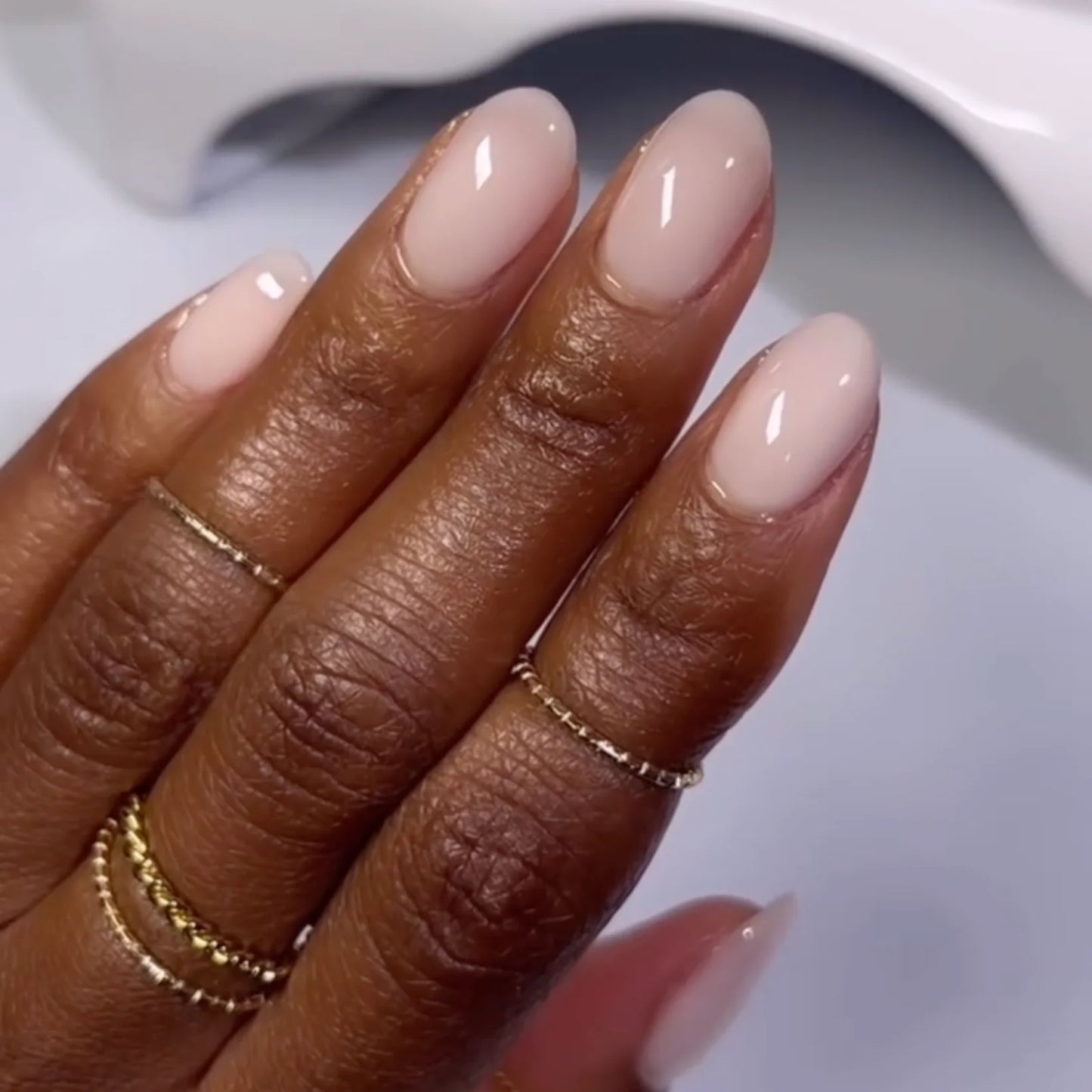 #860 - Esmalte de gel UV/LED Soak Off DND - ¿Es blanca? ¿Es rosa?