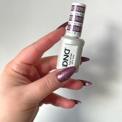 #923 - Esmalte en gel DND UV/LED Soak Off - Fiesta de día